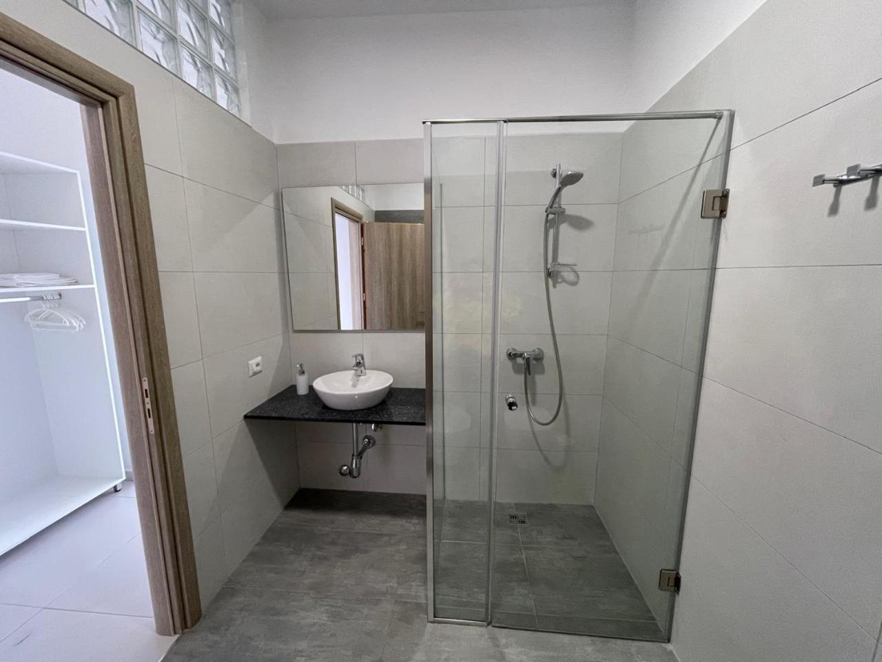 Kristina Bellavista Rooms Σαράντα Εξωτερικό φωτογραφία